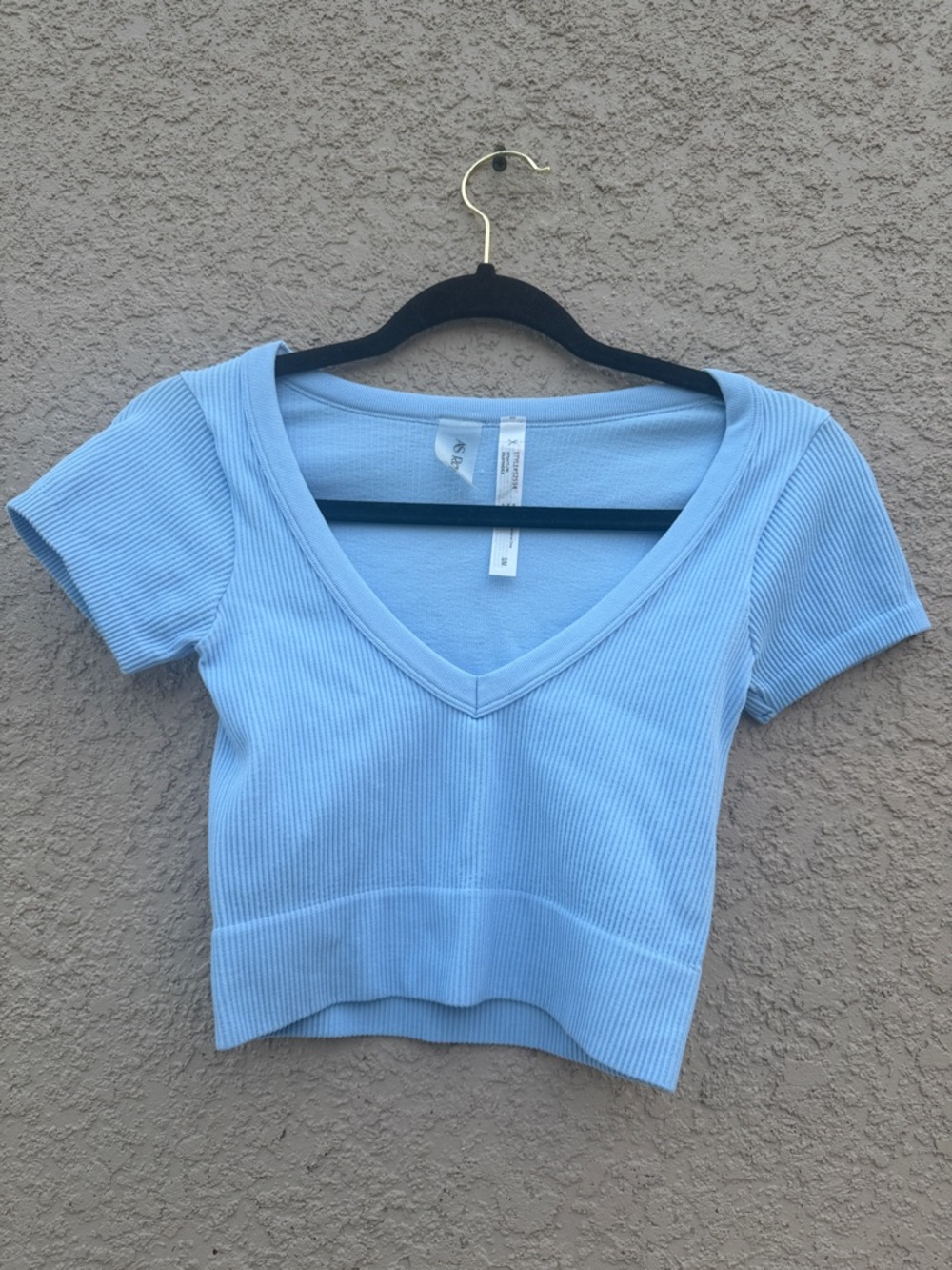 Light Blue Ribbed V-Neck Crop Top - Unbranded